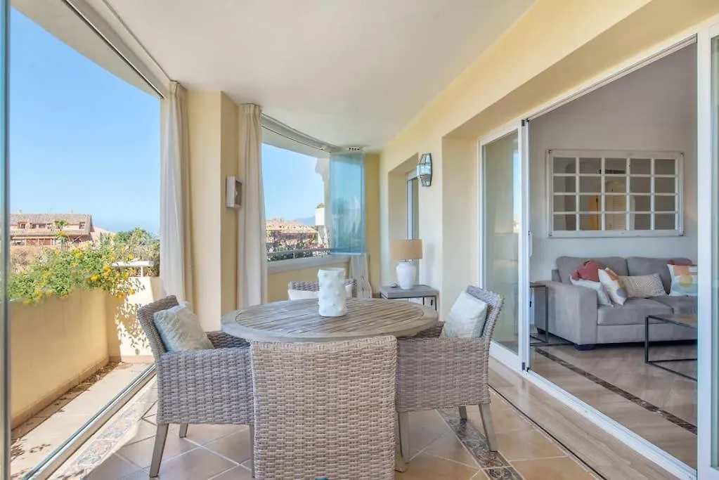 Modern Apartment By The Sea. Marbella