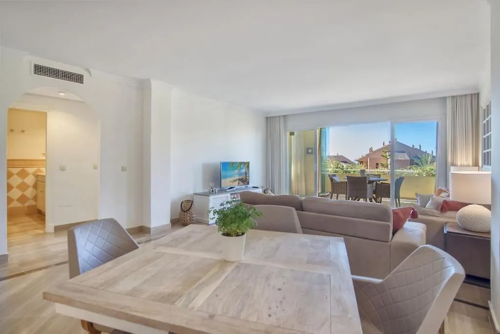 Modern Apartment By The Sea. Marbella