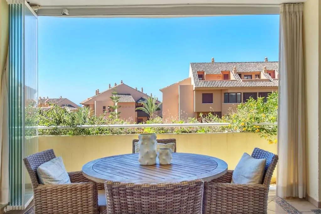 Modern Apartment By The Sea. Marbella